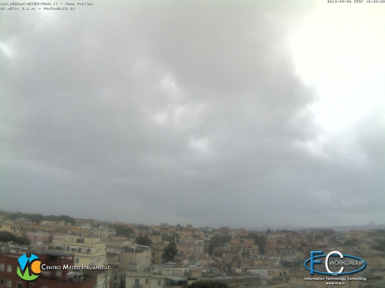 METEO ROMA: maltempo in giornata con piogge sparse, migliora da domani sulla capitale