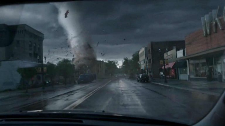 Devastante tornado sta distruggendo tutto: milioni di persone in stato di allerta. VIDEO e DIRETTA di quanto sta accadendo negli Stati Uniti