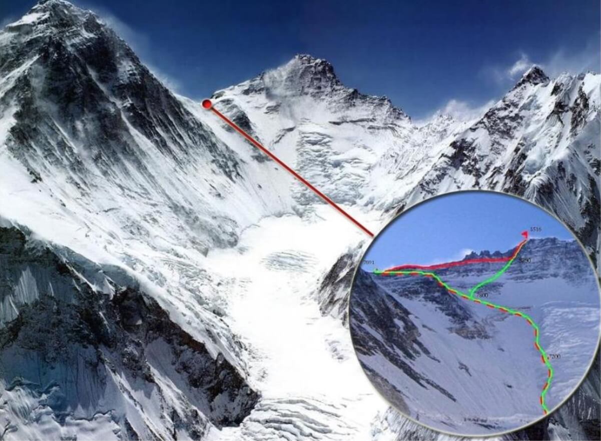 Высочайшая вершина мира Джомолунгма в Гималаях (8848 м).