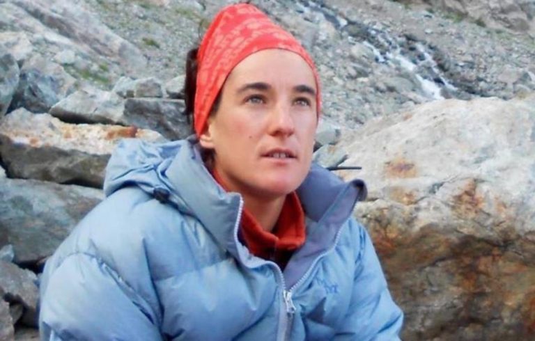 Everest, la Revol è tornata ed è in vetta. Richards rinuncia al primo tentativo, anche Hong rimanda sul Lhotse Sud Everest, la Revol è tornata ed è in vetta. Richards rinuncia al primo tentativo, anche Hong rimanda sul Lhotse Sud