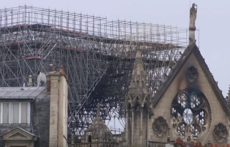 Ricostruzione Notre Dame, gli scienziati: ‘Dall’analisi dei materiali spunti sul clima medievale’