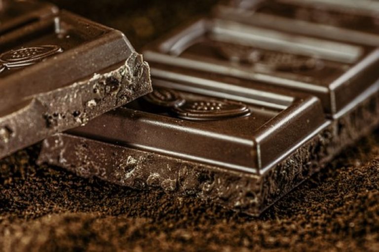 Ansia, i 5 alimenti che aiutano a combatterla Ansia, i 5 alimenti che aiutano a combatterla