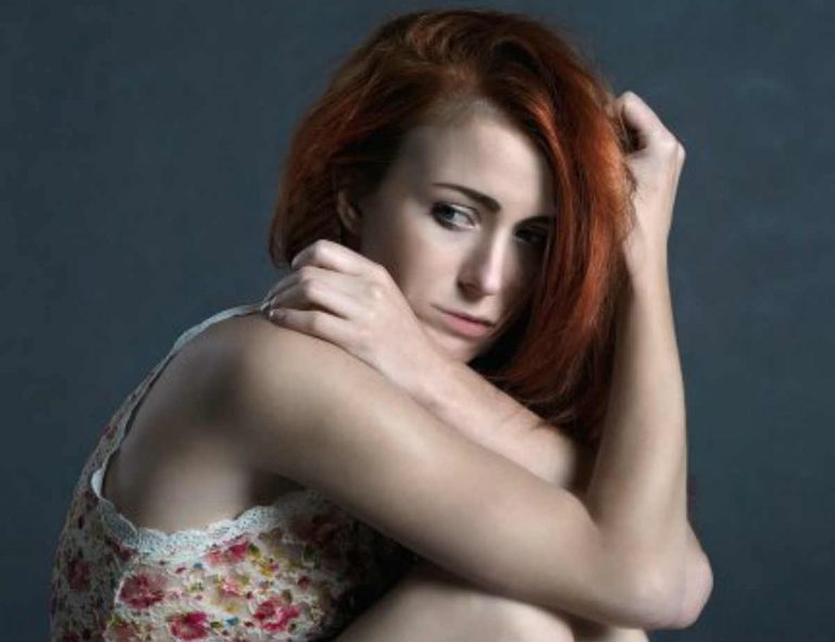 Se hai questi sintomi stai soffrendo di endometriosi. Scopri subito come riconoscerla