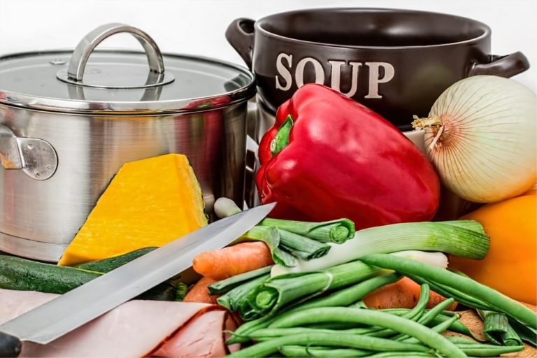 Dieta antinfiammatoria, depura l’organismo e combatte la gengivite Dieta antinfiammatoria, depura l’organismo e combatte la gengivite
