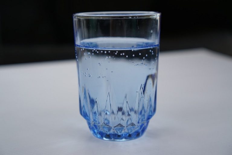 Il Professor Nicola Sorrentino spiega la dieta dell’acqua: ecco i consigli del noto dietologo