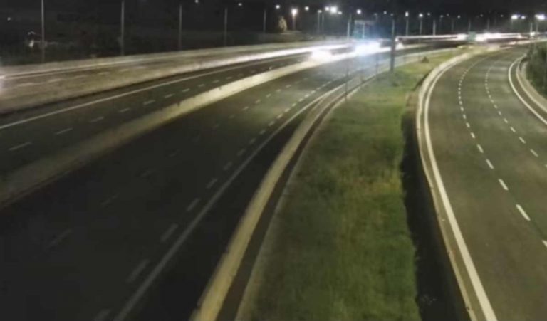 Terremoto a Roma: la scossa ripresa in diretta dalle telecamere dell’autostrada – VIDEO Terremoto a Roma: la scossa ripresa in diretta dalle telecamere dell’autostrada – VIDEO