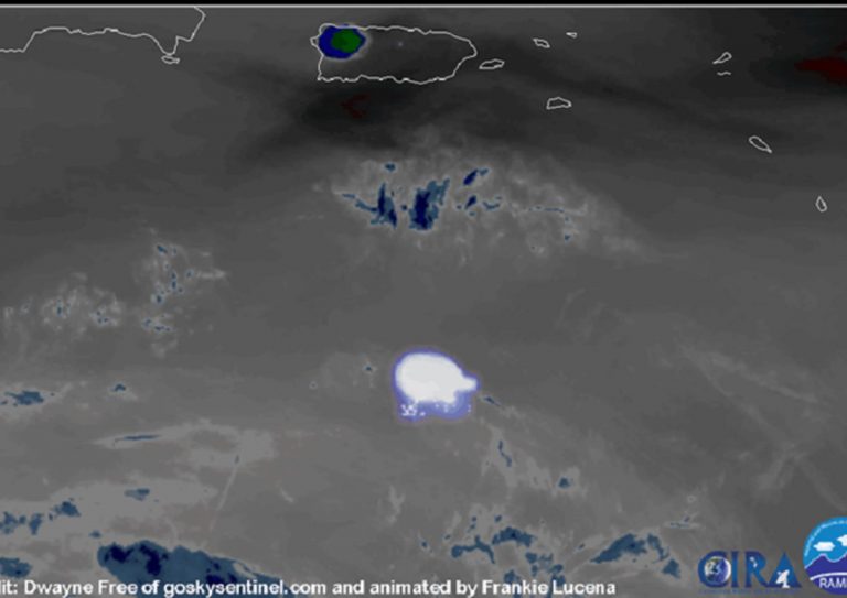 Asteroide esplode nell’atmosfera e cade nell’oceano: la foto scattata dal satellite