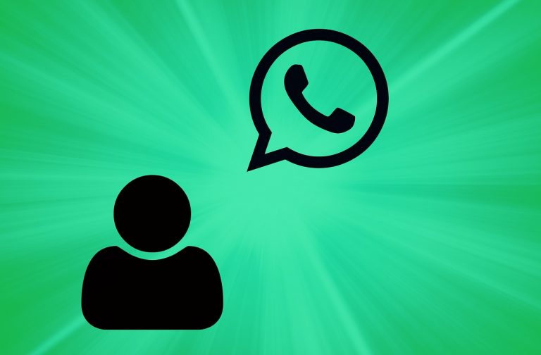WhatsApp, ecco l’app spia Whatztrack per sapere cosa fanno gli altri WhatsApp, ecco l’app spia Whatztrack per sapere cosa fanno gli altri