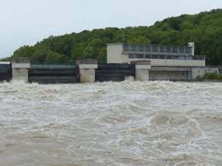 La peggiore alluvione degli ultimi 50 anni sta determinando gravi disagi alla popolazione. Fiumi di fango, vittime e zone sommerse in Cina. Foto La peggiore alluvione degli ultimi 50 anni sta determinando gravi disagi alla popolazione. Fiumi di fango, vittime e zone sommerse in Cina. Foto
