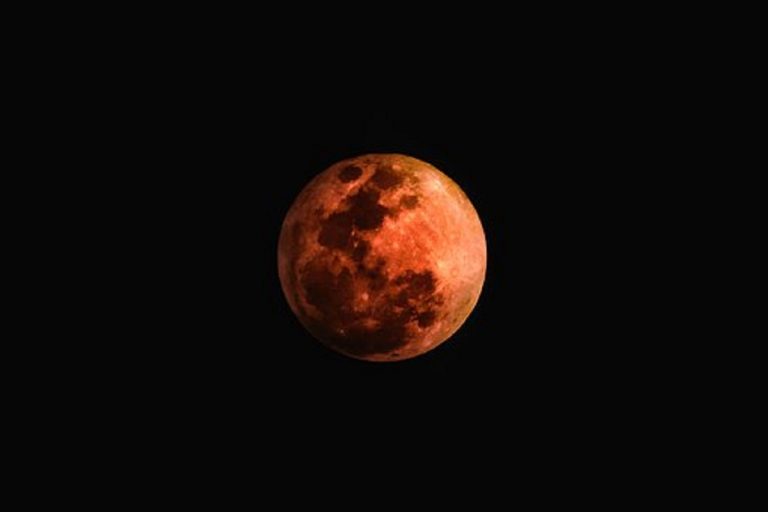 Eclissi lunare oggi, 16 luglio 2019: dove si potrà vedere e orari. Info diretta streaming