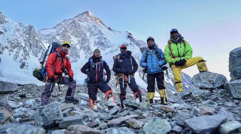 K2, vetta per Nirmal Purja, stanotte nuovi tentativi | Le condizioni di Cassardo