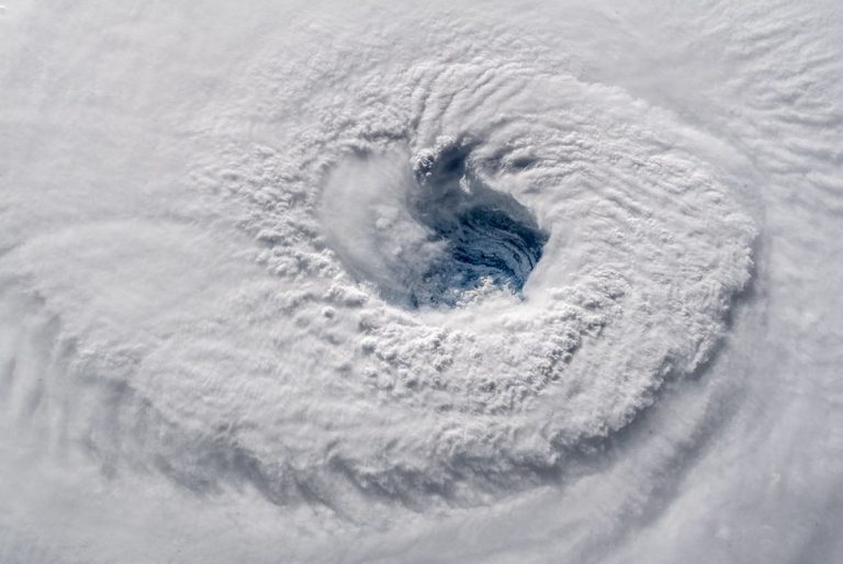 Meteo – Uragano Roslyn, categoria 4, è in arrivo sul Messico con venti ad oltre 200 km/h