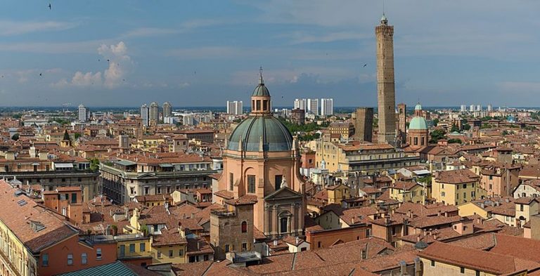 METEO BOLOGNA: oggi MALTEMPO con FORTI TEMPORALI, ecco fino a quanto durerà