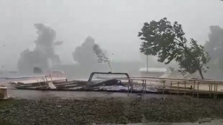 Tromba d’aria si abbatte sul nord Italia: ci sono feriti – DIRETTA e VIDEO di quanto è accaduto a Verbania