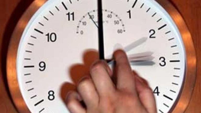 Ora legale, dal 2021 non si dovrà effettuare più il cambio orario: ecco le ultime novità