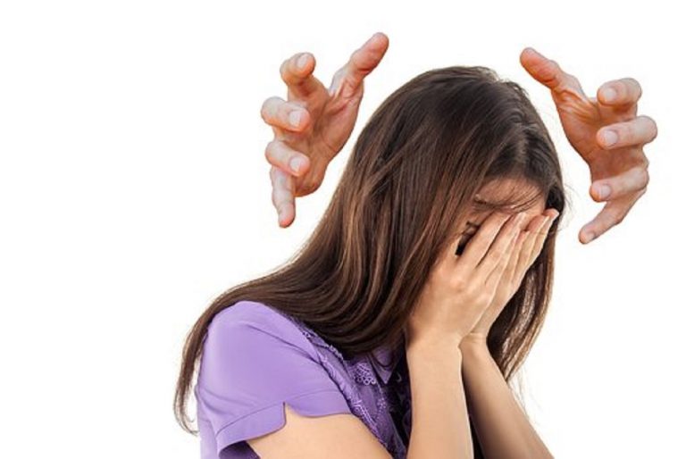 Mal di testa durante la palestra: ecco quando preoccuparsi e quando consultare un medico Mal di testa durante la palestra: ecco quando preoccuparsi e quando consultare un medico