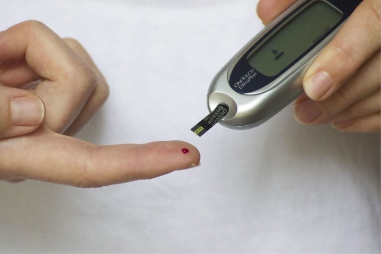 Diabete, arriva il farmaco che controlla la glicemia e fa dimagrire