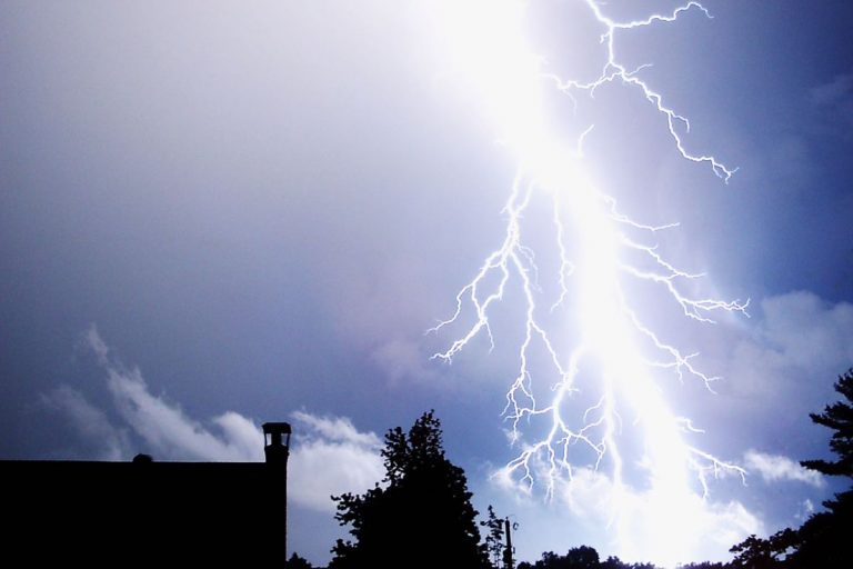 MALTEMPO – TEMPORALI in arrivo: la Protezione Civile ha diramato ALLERTA METEO di colore GIALLO. Ecco la lista delle città interessate MALTEMPO – TEMPORALI in arrivo: la Protezione Civile ha diramato ALLERTA METEO di colore GIALLO. Ecco la lista delle città interessate