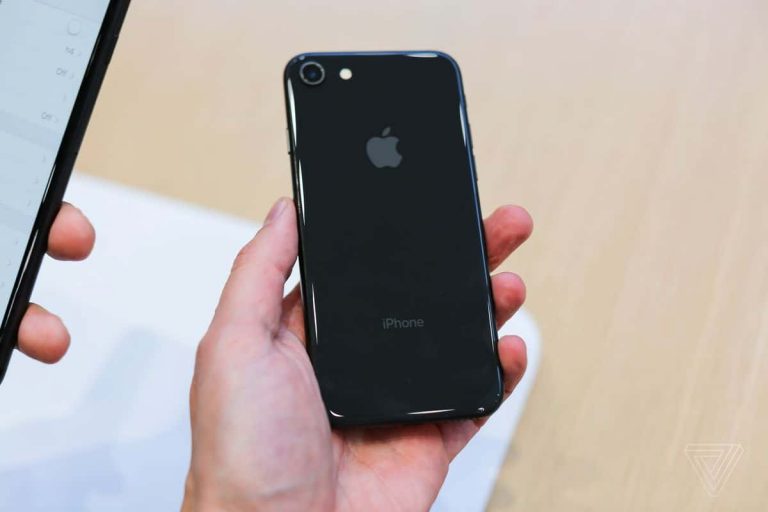 iPhone economico, tra pochi mesi arriverà un nuovo melafonino: caratteristiche, data di uscita e prezzo