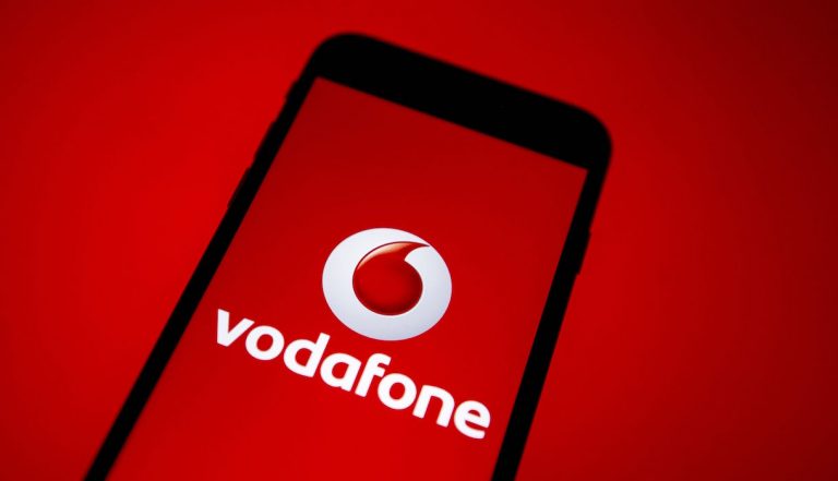 Offerte telefonia mobile, Vodafone regala 20 GB: ecco come e quanto dureranno