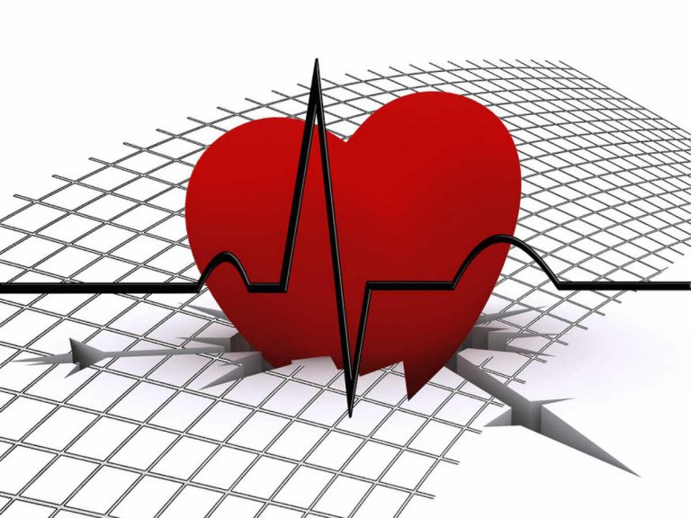Scompenso cardiaco, se stai avendo questi sintomi difficili da riconoscere devi subito allarmarti