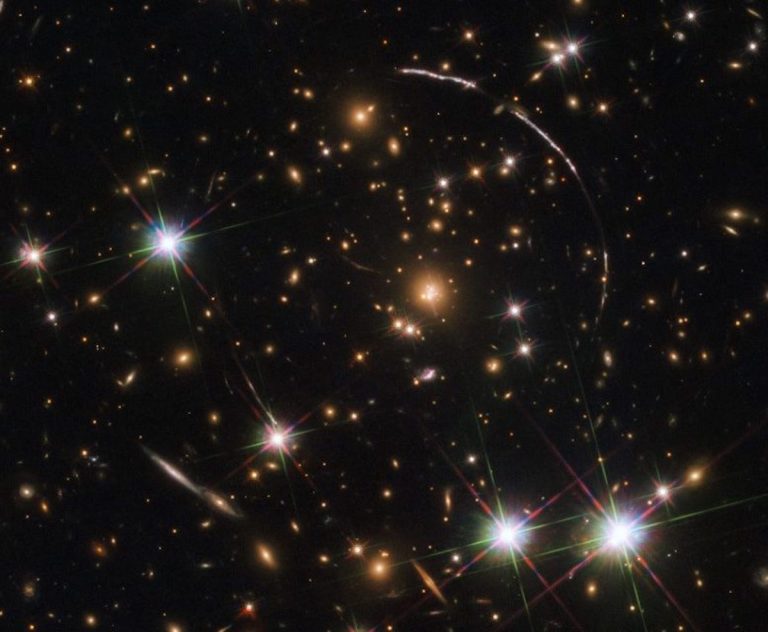 Il telescopio Hubble fa una soprendente scoperta sulle origini dell’Universo Il telescopio Hubble fa una soprendente scoperta sulle origini dell’Universo