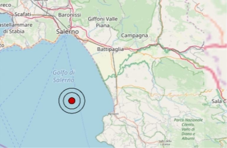 Terremoto oggi in Campania, venerdì 22 novembre 2019: scossa M 3.2 nel golfo di Salerno. Dati Ingv