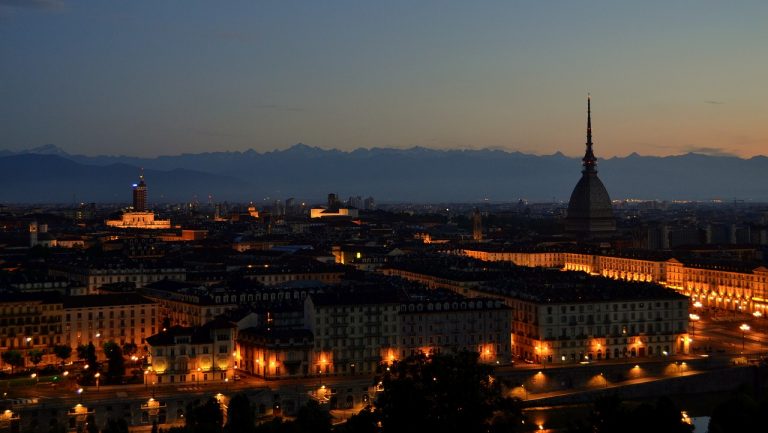 METEO TORINO – SOLE prevalente, ma che FREDDO! Occhio al MALTEMPO in arrivo, i dettagli