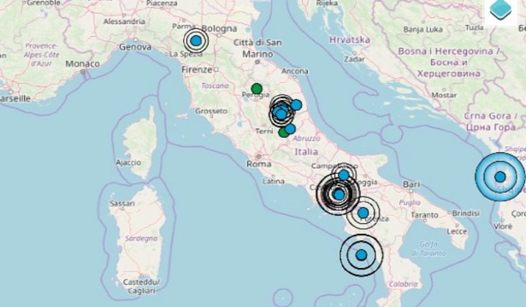 Terremoto, molte scosse avvertite da Nord a Sud. Zone colpite Terremoto, molte scosse avvertite da Nord a Sud. Zone colpite