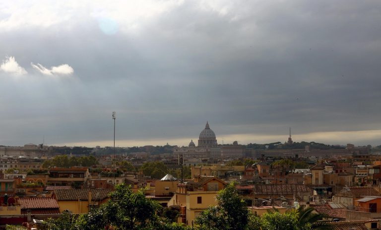 METEO ROMA – La settimana inizia con il Maltempo sulla Capitale d’Italia, ecco le previsioni fino all’Immacolata METEO ROMA – La settimana inizia con il Maltempo sulla Capitale d’Italia, ecco le previsioni fino all’Immacolata