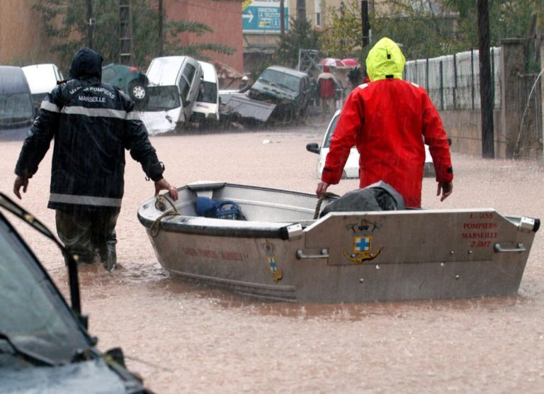 MALTEMPO –  Piogge alluvionali in Francia: cinque vittime e gravi disagi nel sud-est del Paese