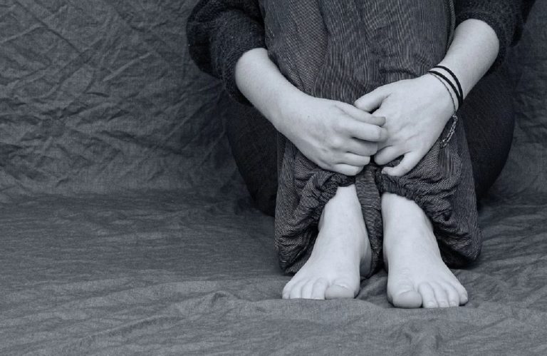Endometriosi, questi sintomi che spesso vengono ignorati ti consentono di riconoscerla subito Endometriosi, questi sintomi che spesso vengono ignorati ti consentono di riconoscerla subito