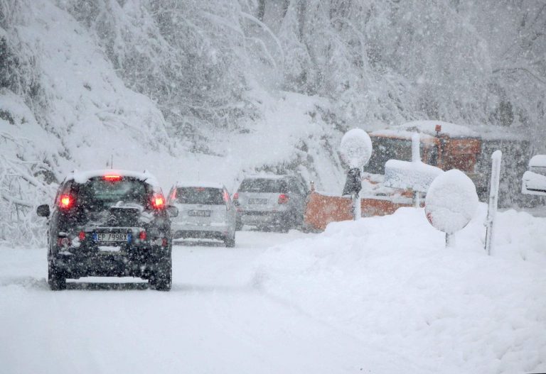 METEO – IMPULSO ARTICO in arrivo in ITALIA, MALTEMPO e CROLLO della quota NEVE, i dettagli