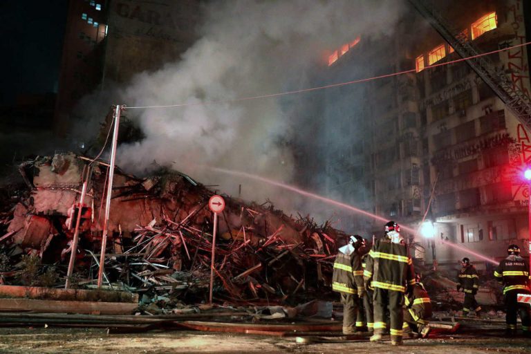 Crolla un edificio in Kenya, si aggrava il bilancio: ci sono almeno 5 morti e 26 dispersi – VIDEO