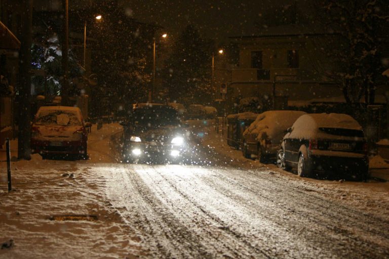 METEO – MALTEMPO con PIOGGE e NEVICATE in arrivo a quote medie, la Protezione Civile ha diramato l’allerta, ecco le città interessate