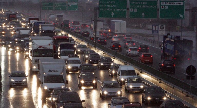 METEO TORINO – Maltempo in agguato, si apre da stasera una fase perturbata con piogge diffuse. Maggiori dettagli all’interno