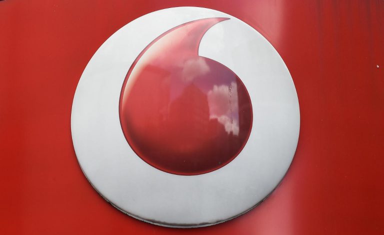 Offerte telefonia mobile, le migliori promo sotto i 10 euro di fine 2019: Vodafone, ho. Mobile, Tim, Kena e non solo