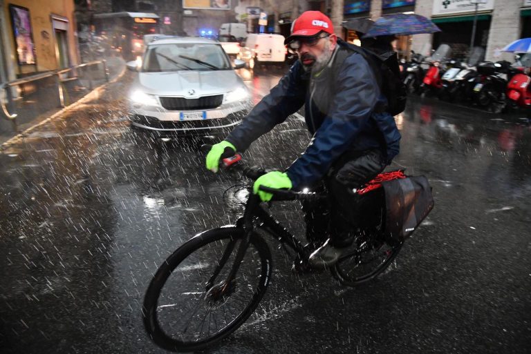 METEO – Forte MALTEMPO in atto in ITALIA grazie ad una PERTURBAZIONE POLARE, ecco l’evoluzione delle prossime ore