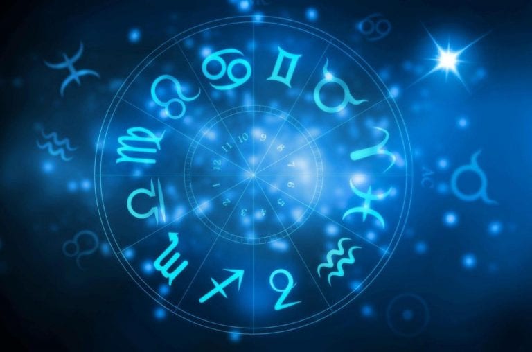 Oroscopo Paolo Fox oggi, lunedì 4 gennaio 2021: classifica segni zodiacali dal 12° al 1° posto Oroscopo Paolo Fox oggi, lunedì 4 gennaio 2021: classifica segni zodiacali dal 12° al 1° posto
