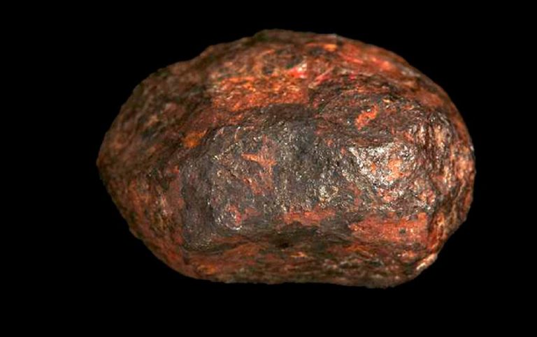 Dai resti di un meteorite scoperto nel 1961 è stato estratto un minerale sconosciuto in natura