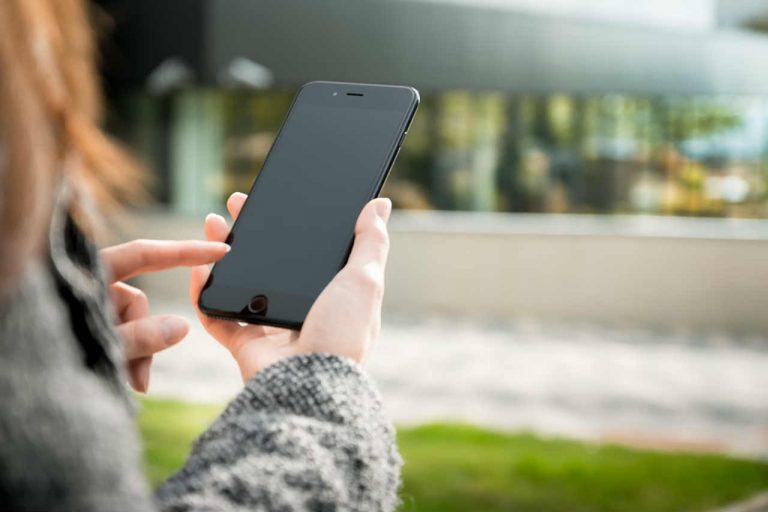L’uso dei cellulari può diventare una dipendenza: i dettagli dello studio L’uso dei cellulari può diventare una dipendenza: i dettagli dello studio