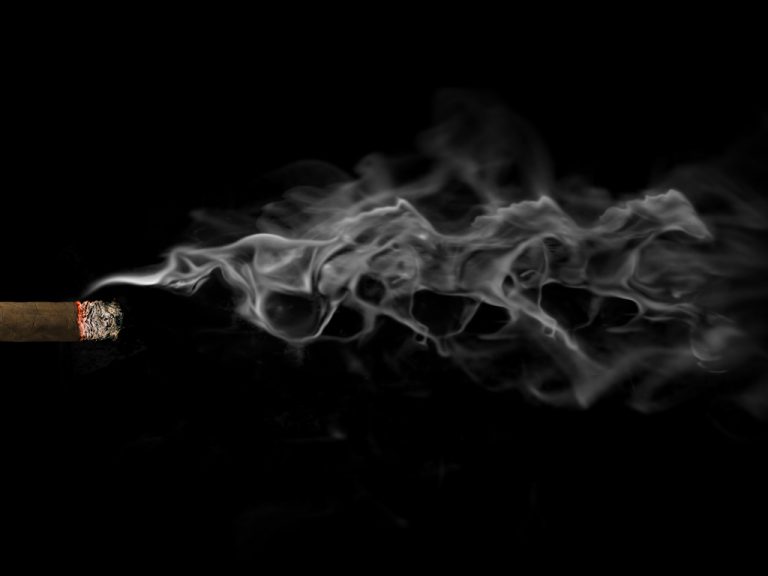 Il tabacco danneggia anche la salute mentale secondo uno studio Il tabacco danneggia anche la salute mentale secondo uno studio