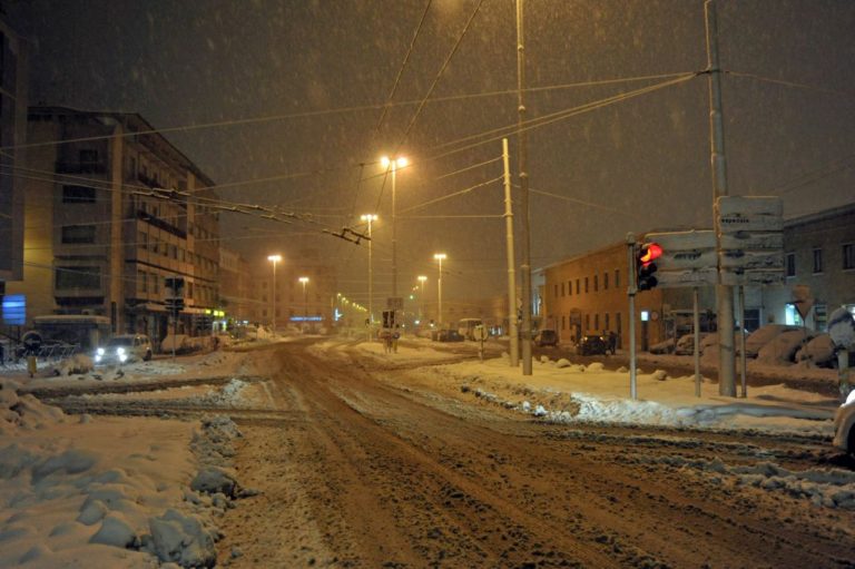 METEO ITALIA – Forte ONDATA di MALTEMPO INVERNALE in arrivo sullo stivale con NEVE a quote medie? I dettagli