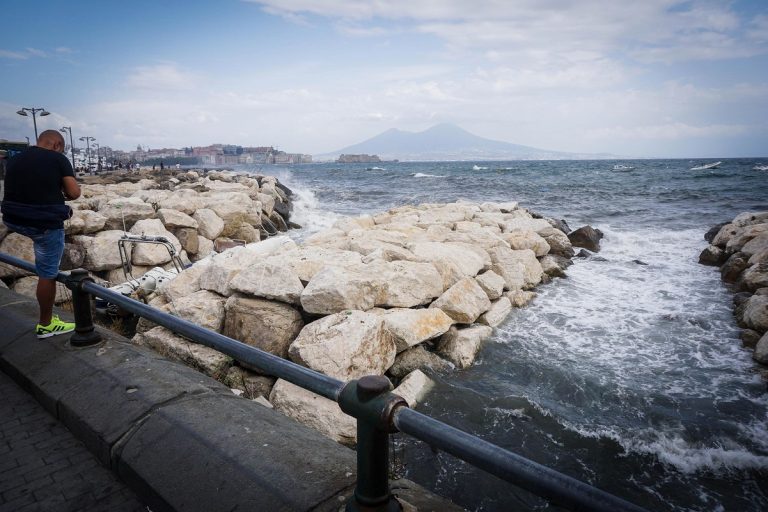 METEO NAPOLI: la settimana inizia con il bel tempo e il clima mite, sorprese in arrivo nel weekend