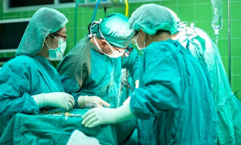 Virus polmonare cinese, già 17 morti: i dettagli sull’infezione | Allarme in Europa? Virus polmonare cinese, già 17 morti: i dettagli sull’infezione | Allarme in Europa?