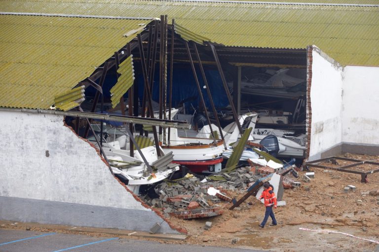 METEO CRONACA – La tempesta GLORIA provoca morte e DISTRUZIONE, proseguono le INONDAZIONI su molte zone della SPAGNA