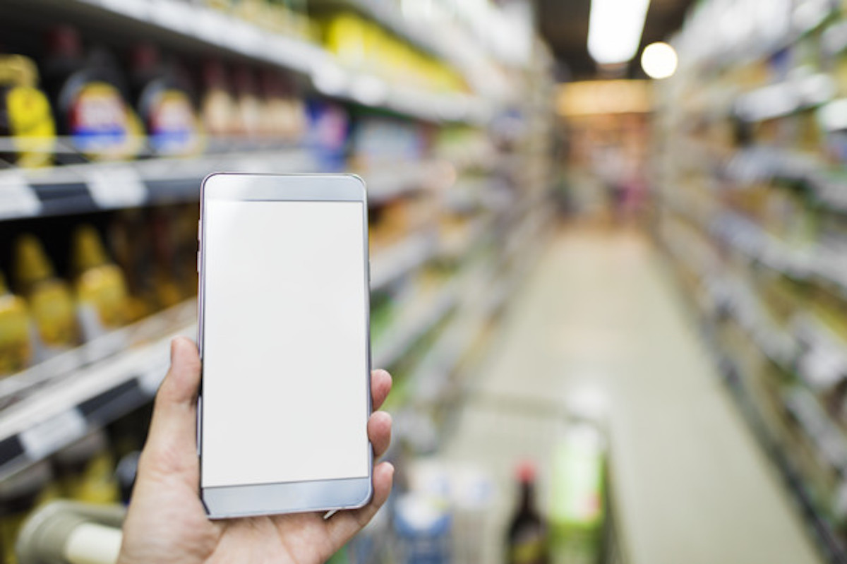spesa smartphone supermercato