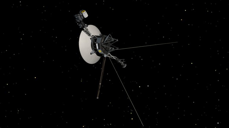 Voyager 2, la sonda NASA sta perdendo i contatti con la Terra: cosa sta succedendo