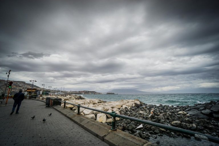METEO NAPOLI – Correnti ATLANTICHE in arrivo, porteranno PIOGGE anche in città, ecco le previsioni METEO NAPOLI – Correnti ATLANTICHE in arrivo, porteranno PIOGGE anche in città, ecco le previsioni