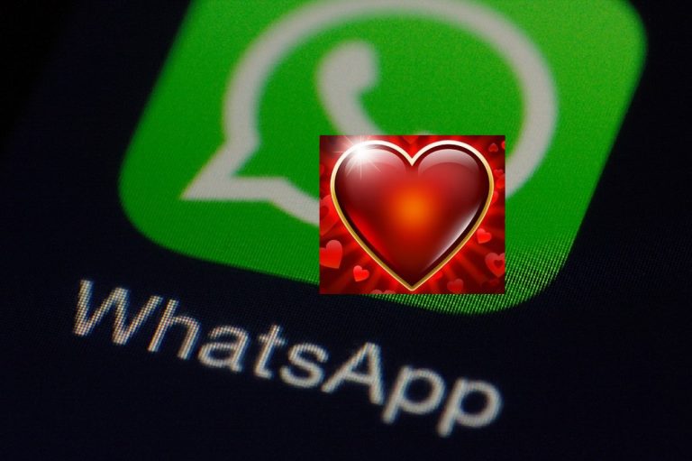 WhatsApp e San Valentino, le frasi più belle da dedicare al proprio partner